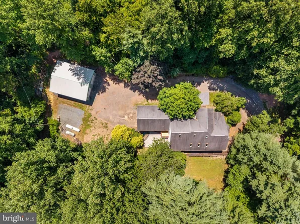 1111 Wyomissing Rd, Mohnton, PA 19540