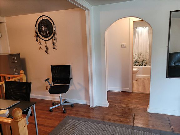 5th image of 319 Gebhardt Road
