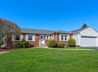 470 Burncoat St, Worcester, MA 01606