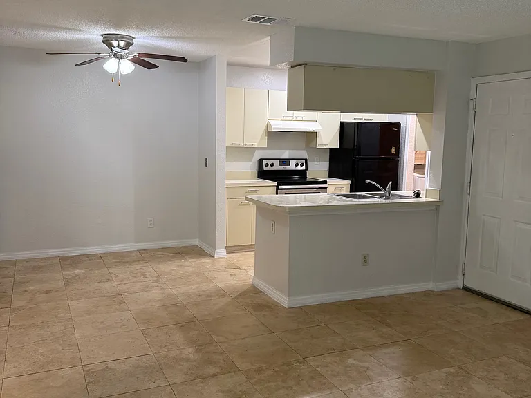2550 N Alafaya Trl #10101 — Photo 3