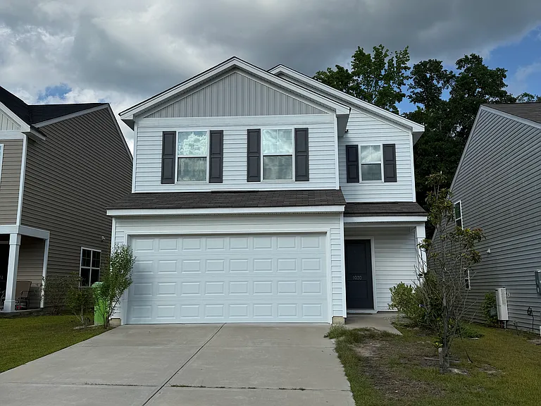 1070 Matchingham Dr — Photo 1