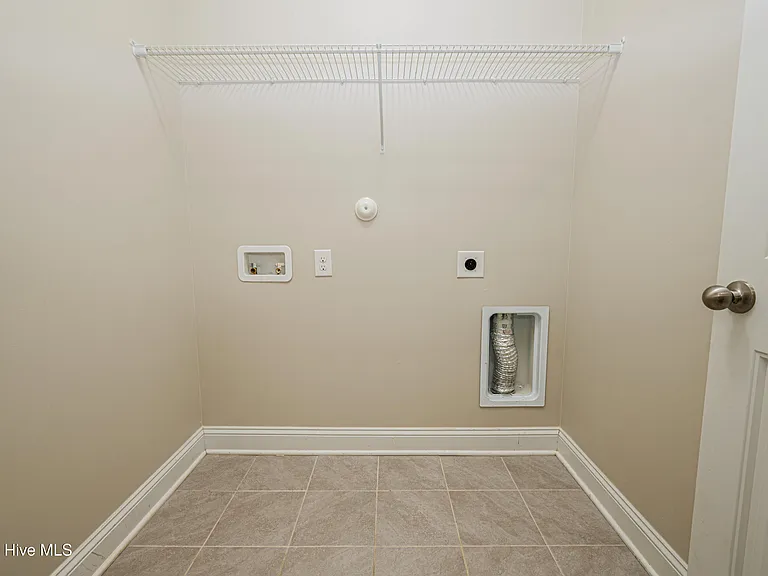 1202 Skipjack Ct — Photo 25