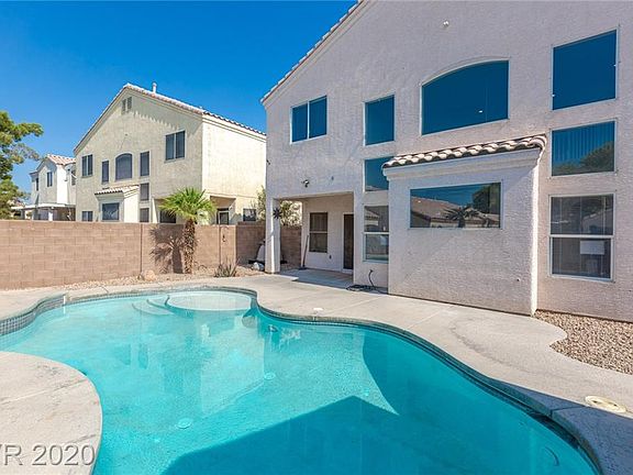 5th image of 7713 Rainbow Cove Dr
