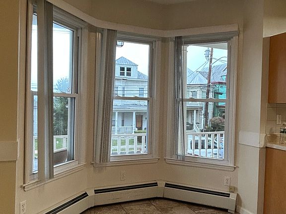 5th image of 100 Hudson Ave Unit 1