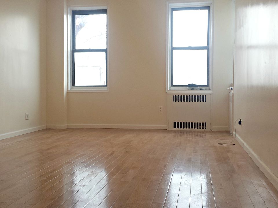 1st image of 2753 Ocean Ave APT 3D