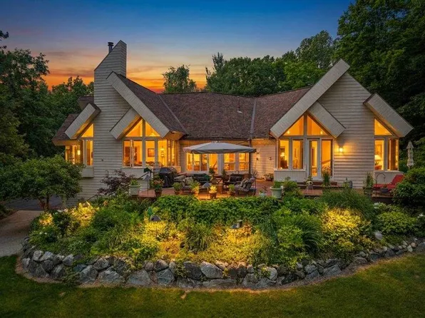 3135 Depew Rd, Petoskey, MI 49770