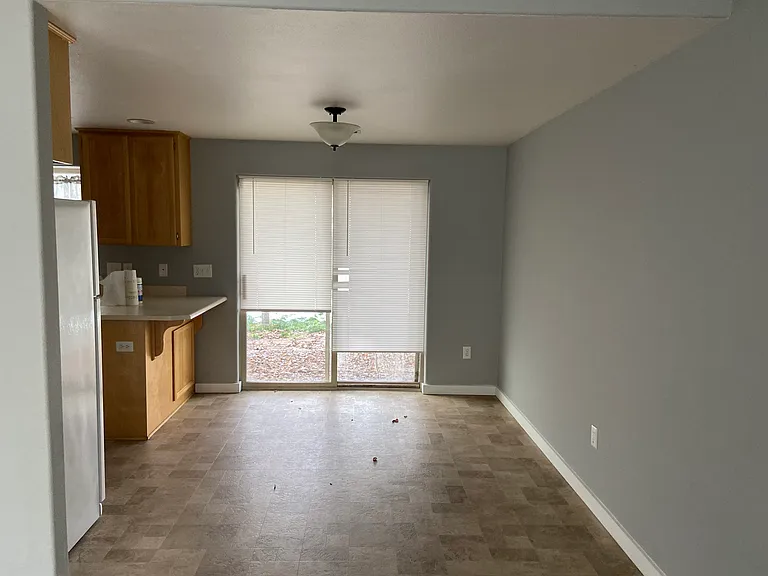 371 Bradley Way — Photo 7