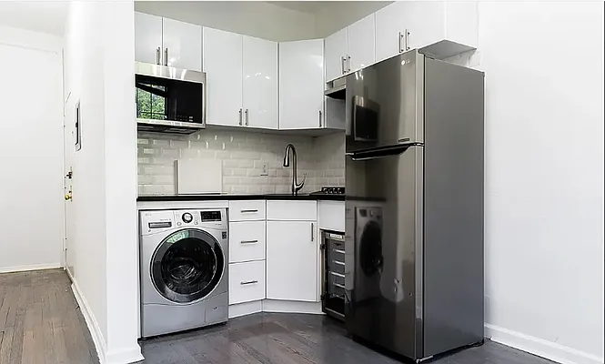 Rented by Oxford Property Group | media 12