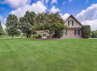 195 Boxwood Dr, Hawthorn Woods, IL