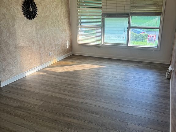 5th image of 2123 Afton St