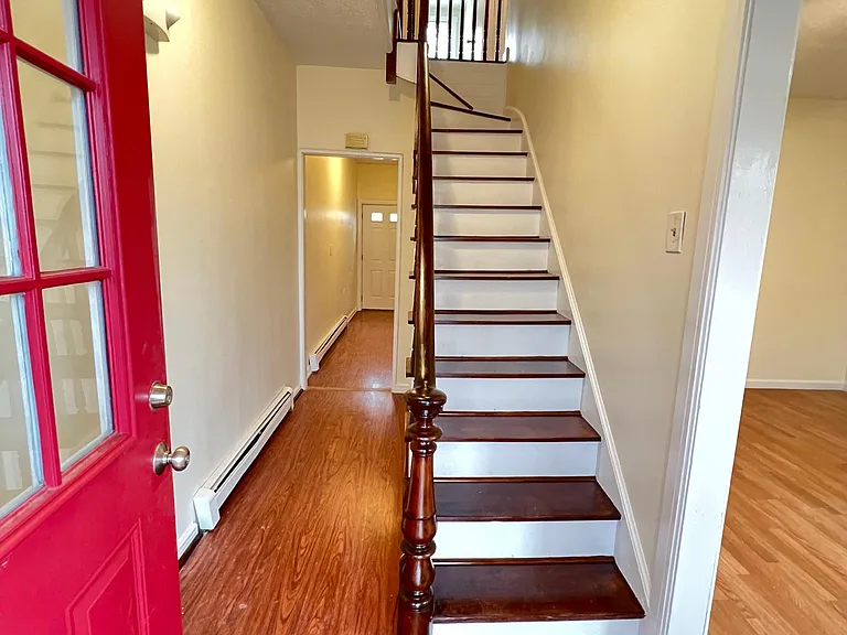 10 Gilman St #1 — Photo 1