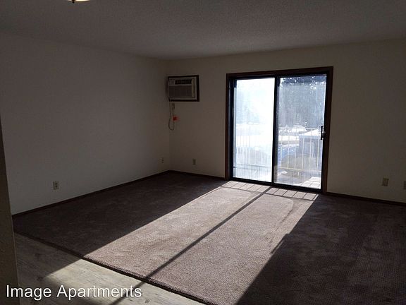 5th image of 107 22nd St NW APT 205