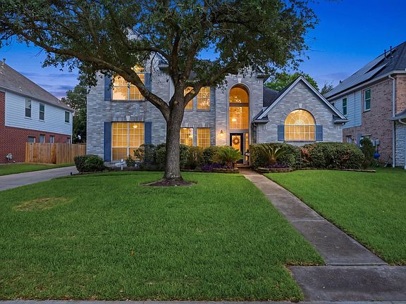 2nd image of 20723 Autumn Terrace Ln