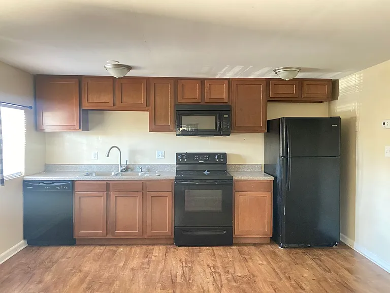 521 Bluff Ave SW — Photo 7