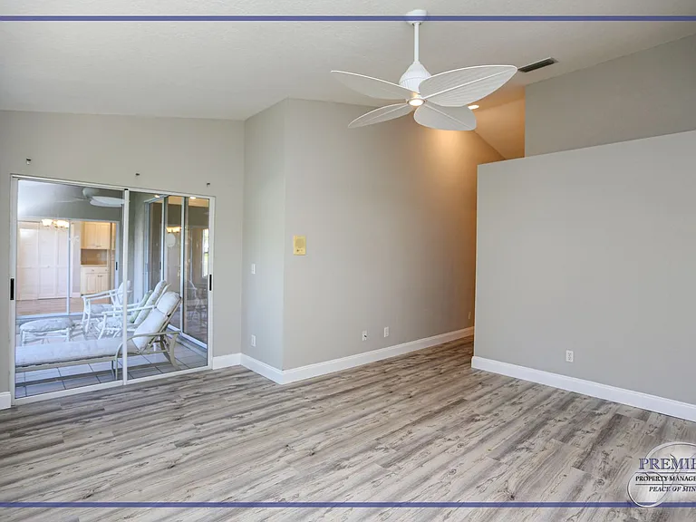 402 Emerald Bay Cir #E7 — Photo 25