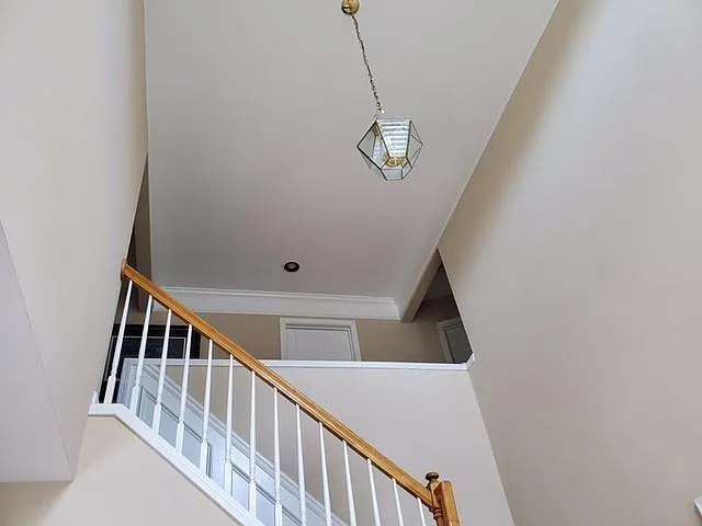 4 bed, 2.5 bath, 3240 sqft, $2,750 — Photo 2