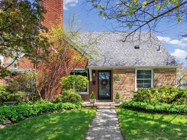 165 Mohawk St, Dearborn, MI 48124