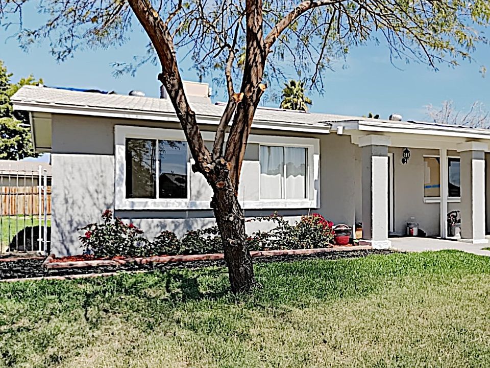 1st image of 1106 W Campo Bello Dr