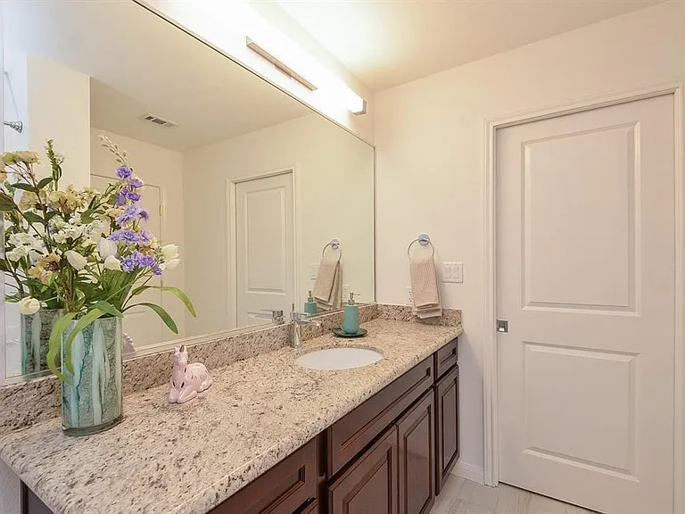 1207 Grand West Blvd #1G — Photo 8