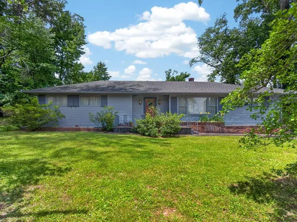 120 Pineview Dr, Albany, KY 42602