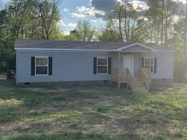 64 Cattle Dr, Lafayette, TN 37083