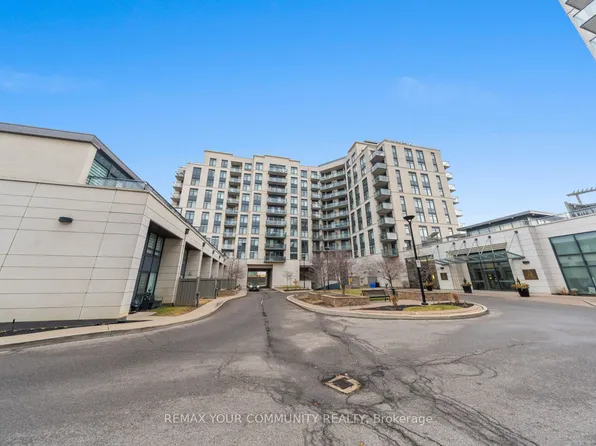 24 Woodstream Blvd #315, Vaughan, ON L4L 8C4