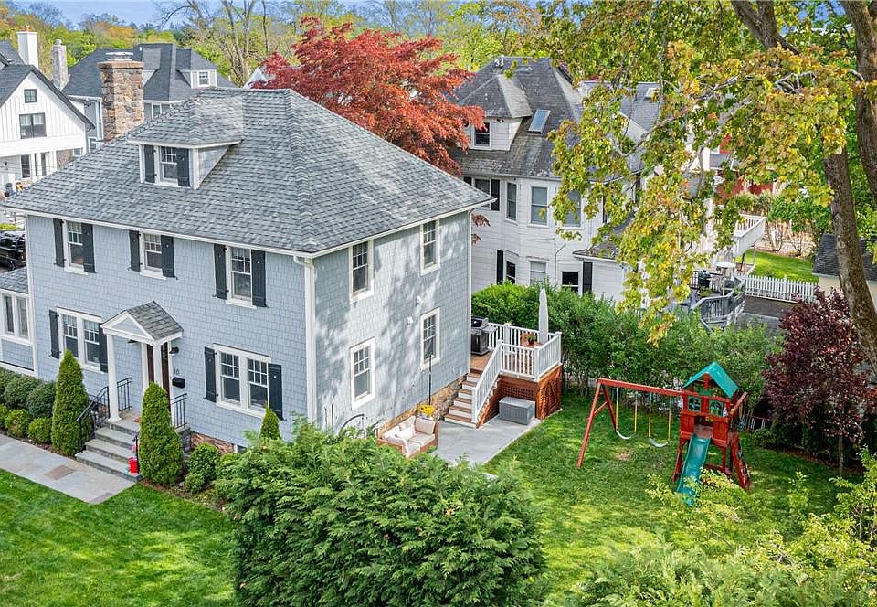 1st image of 10 Gerlach Place