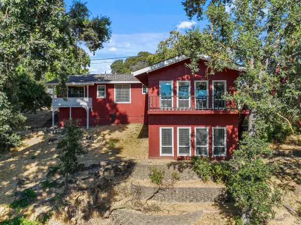 13257 E Riverview Ln, Lockeford, CA 95237