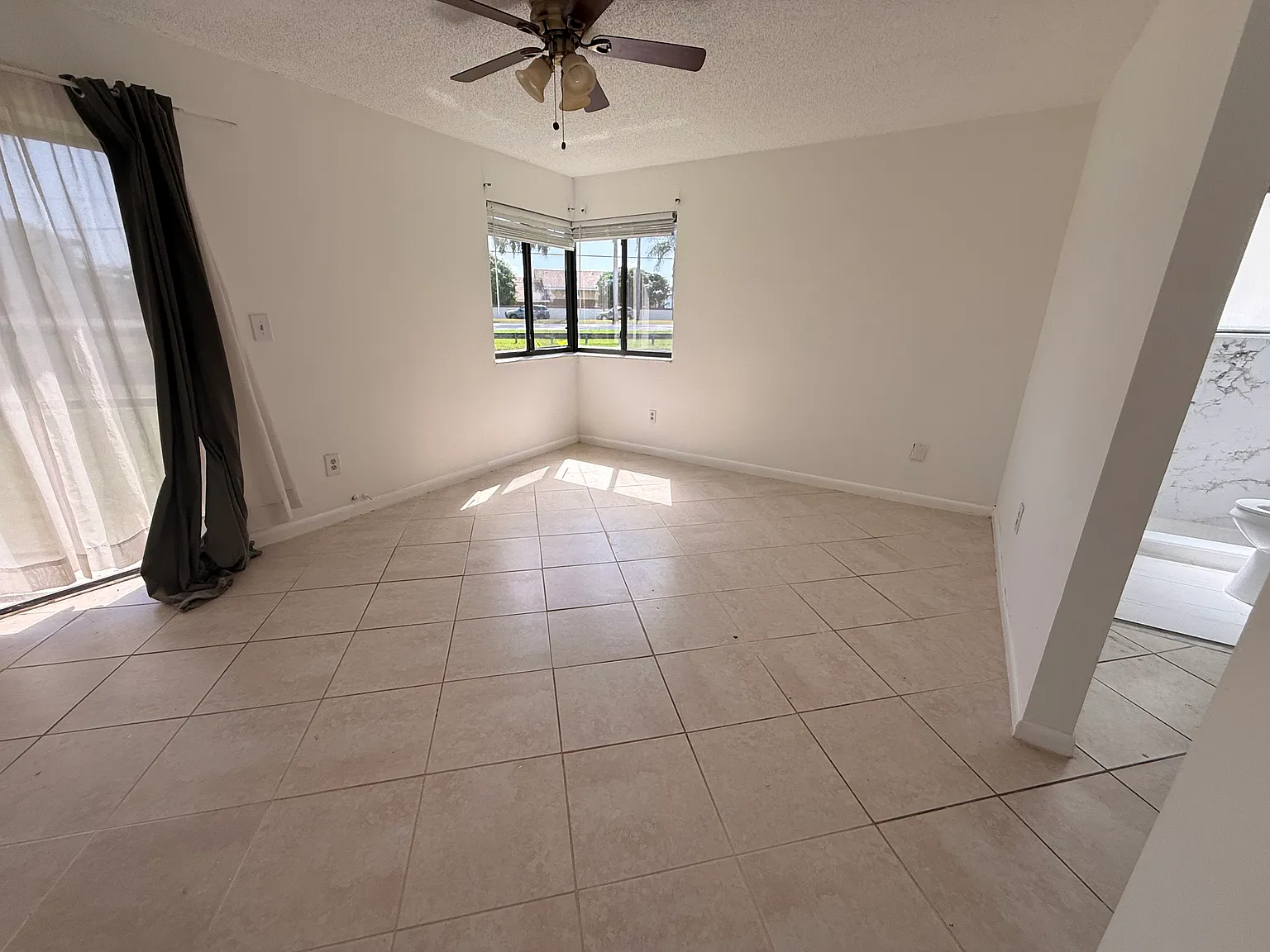 2 bed, 1187 sqft, $2,500 — Photo 4