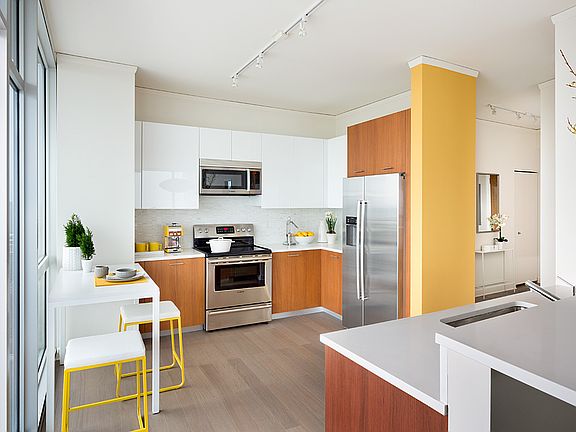 4th image of 1901 S Calumet Ave #2101
