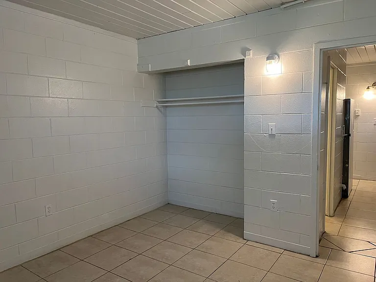 709 Boston Ave — Photo 10
