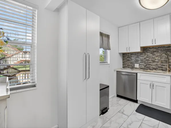 150 Mansfield D #150, Boca Raton, FL 33434