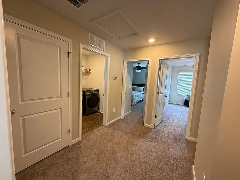 386 High Ridge Ct — Photo 12