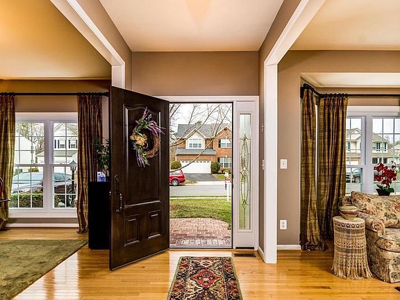 2nd image of 10532 Coral Berry Dr