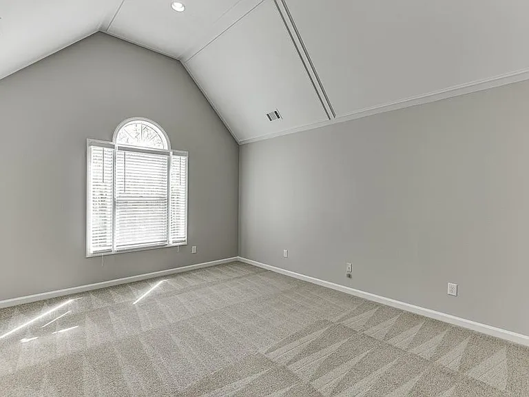 9345 Riverclub Pkwy — Photo 37