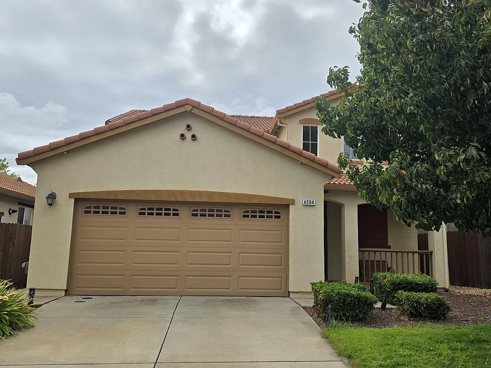 4084 Branigan Lake Way