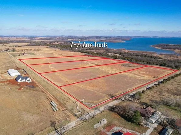2001 Clifton Ln, Ponca City, OK 74604