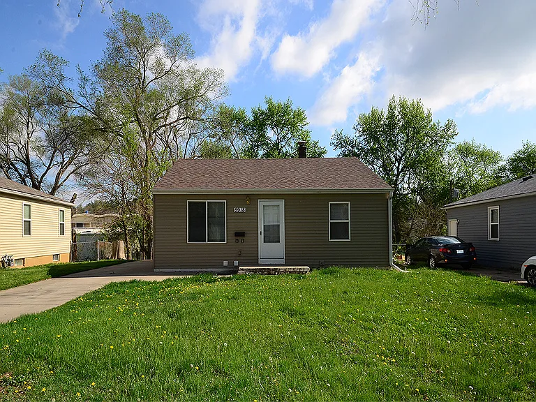 5918 Sahler St — Photo 1
