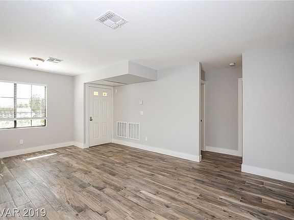5th image of 4865 S Torrey Pines Dr Unit 105