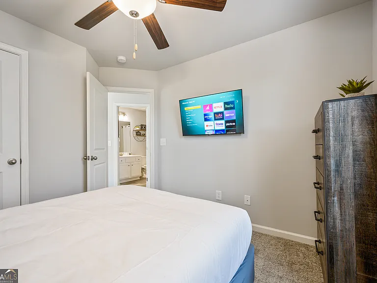2059 Pinnacle Walk Dr — Photo 17