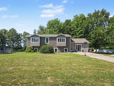 12629 Fillmore St, West Olive, MI, 49460