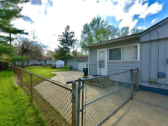 2nd image of 3269 Clearwater St NW