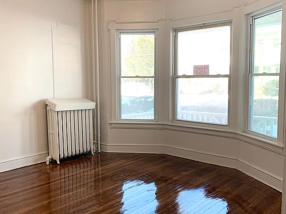4th image of 726 Myrtle Ave #1