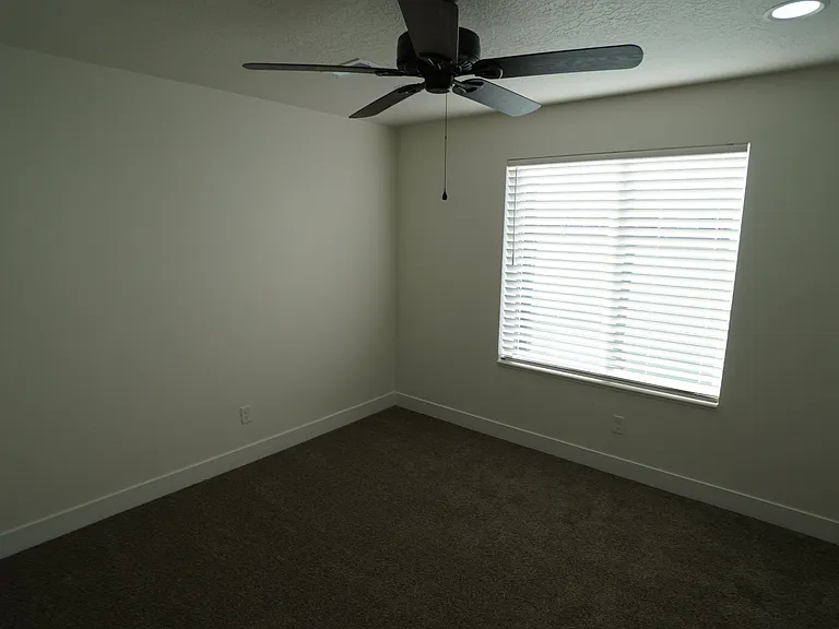 1570 S 150 W — Photo 24