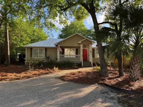 147 17th St, Apalachicola, FL 32320
