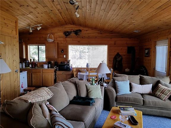 2nd image of 4253 Arrowhead Dr