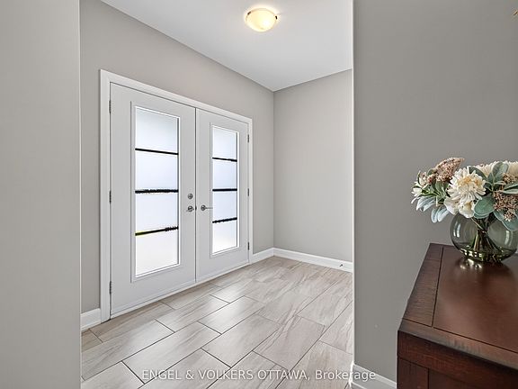 5th image of 501 Lucent St