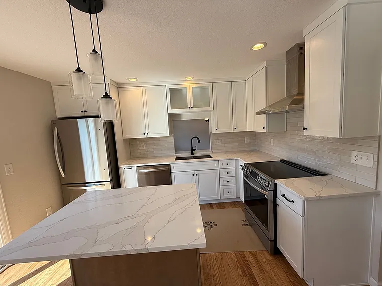 818 Spyglass Cir — Photo 7