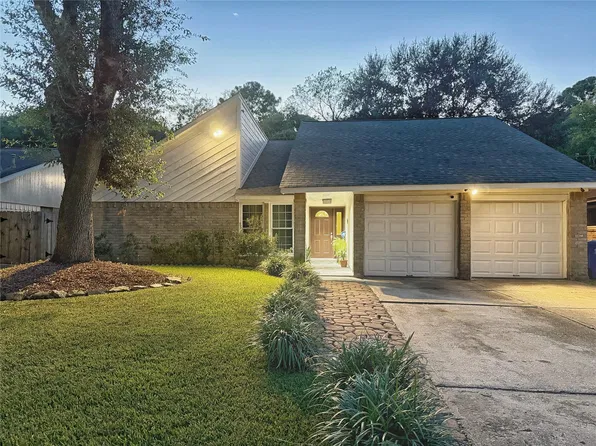 8603 Saratoga Forest Dr, Houston, TX 77088