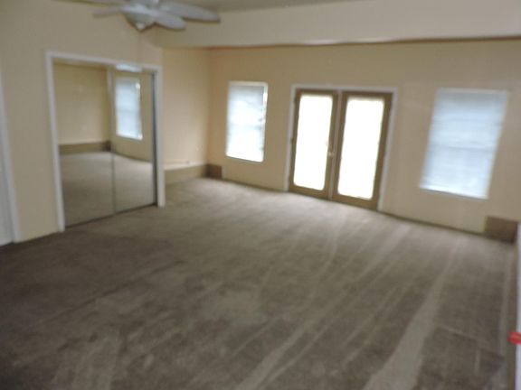 2nd image of 713 Parkside Dr